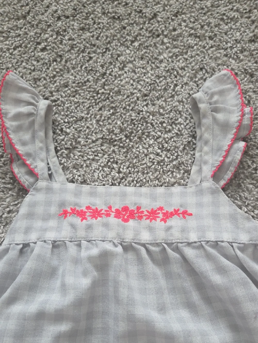 GAP Kids White Gingham Nightgown with Pink Floral Detail Girl Size 6